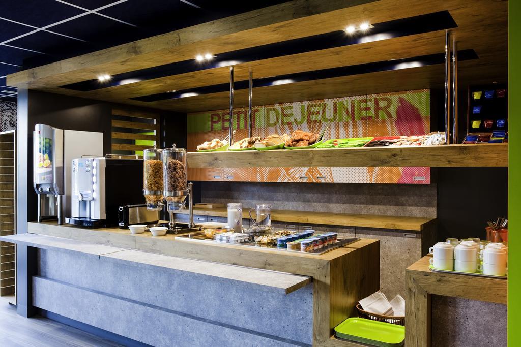 格里尼中心宜必思快捷酒店 外观 照片